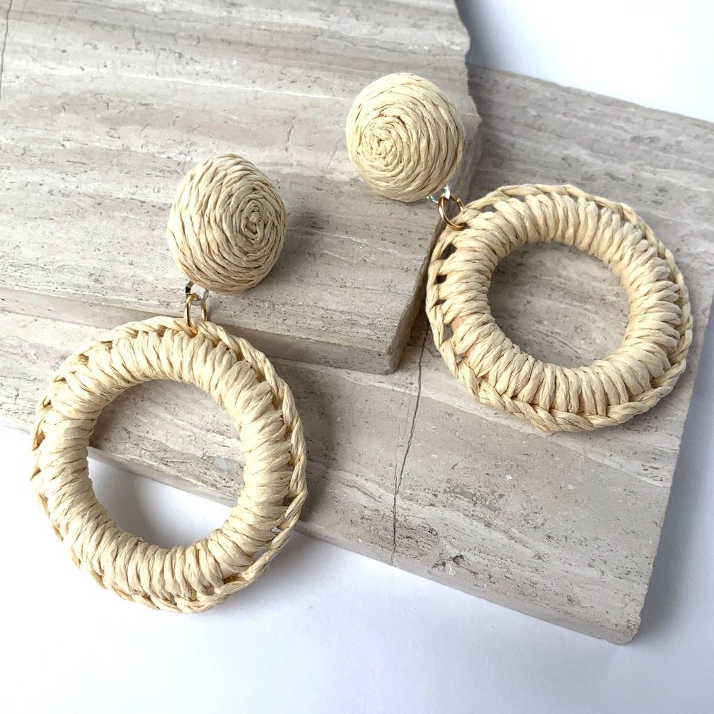 New ~ Anthropologie Natural Woven Raffia Hoop Earrings - Picture 7 of 8